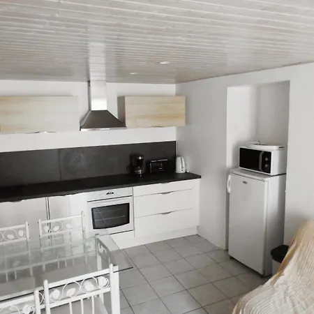 Апартаменты Maison En Plein Coeur Du Centre Historique De *