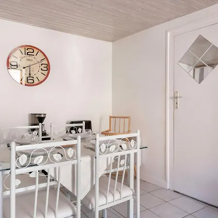 Maison En Plein Coeur Du Centre Historique De * 波尔尼克